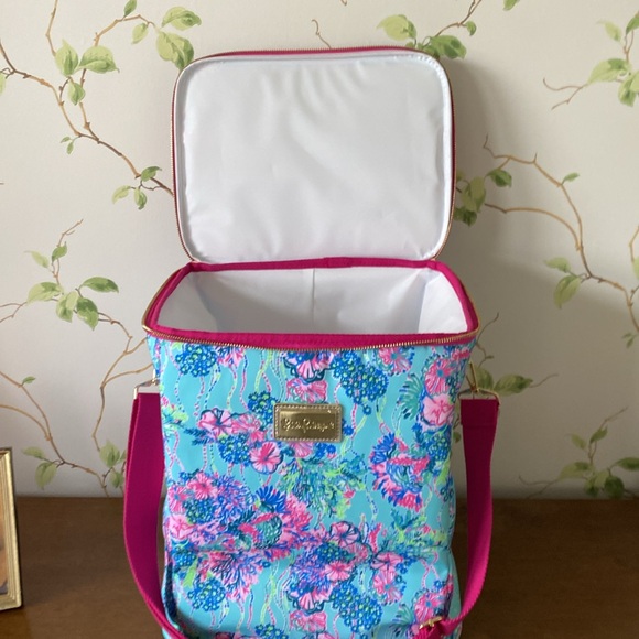 Lilly Pulitzer Insulated Wine Carrier Soft Cooler - Beach Cooler - Picnic - NEW - Picture 10 of 14